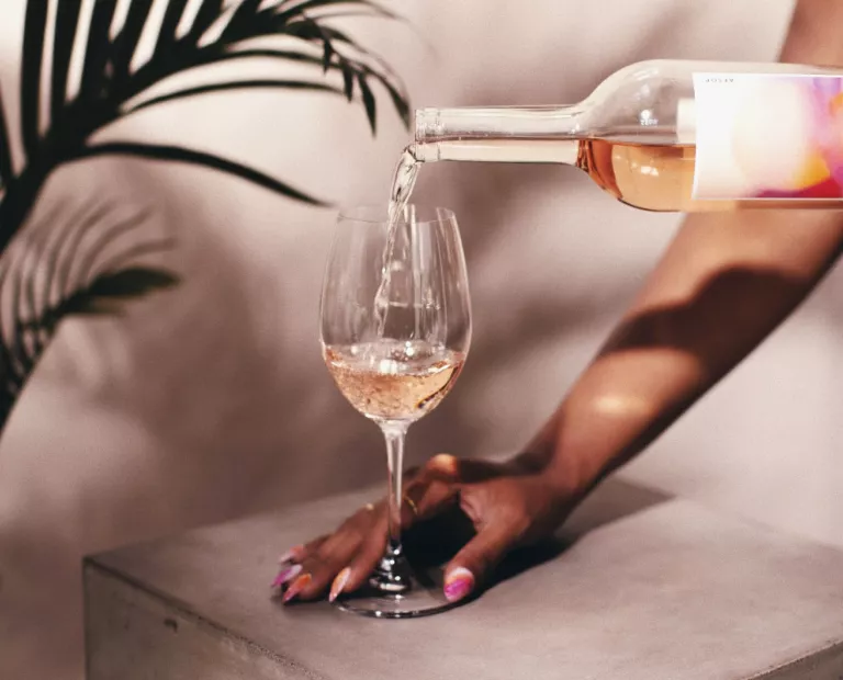 aesop-wines-wS7f61WuRZk-unsplash@2x-768x620